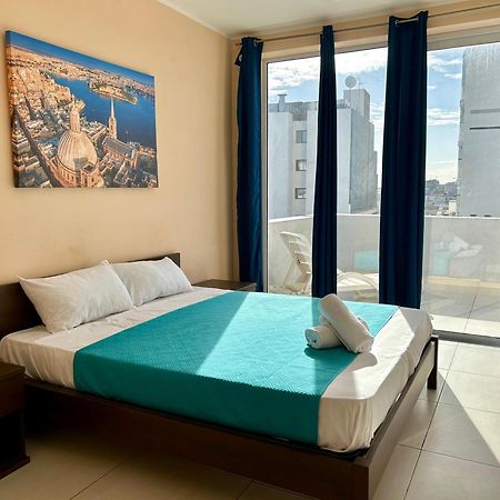 Malta Paradise Central Accomodation Hotel Saint Julian's Bagian luar foto